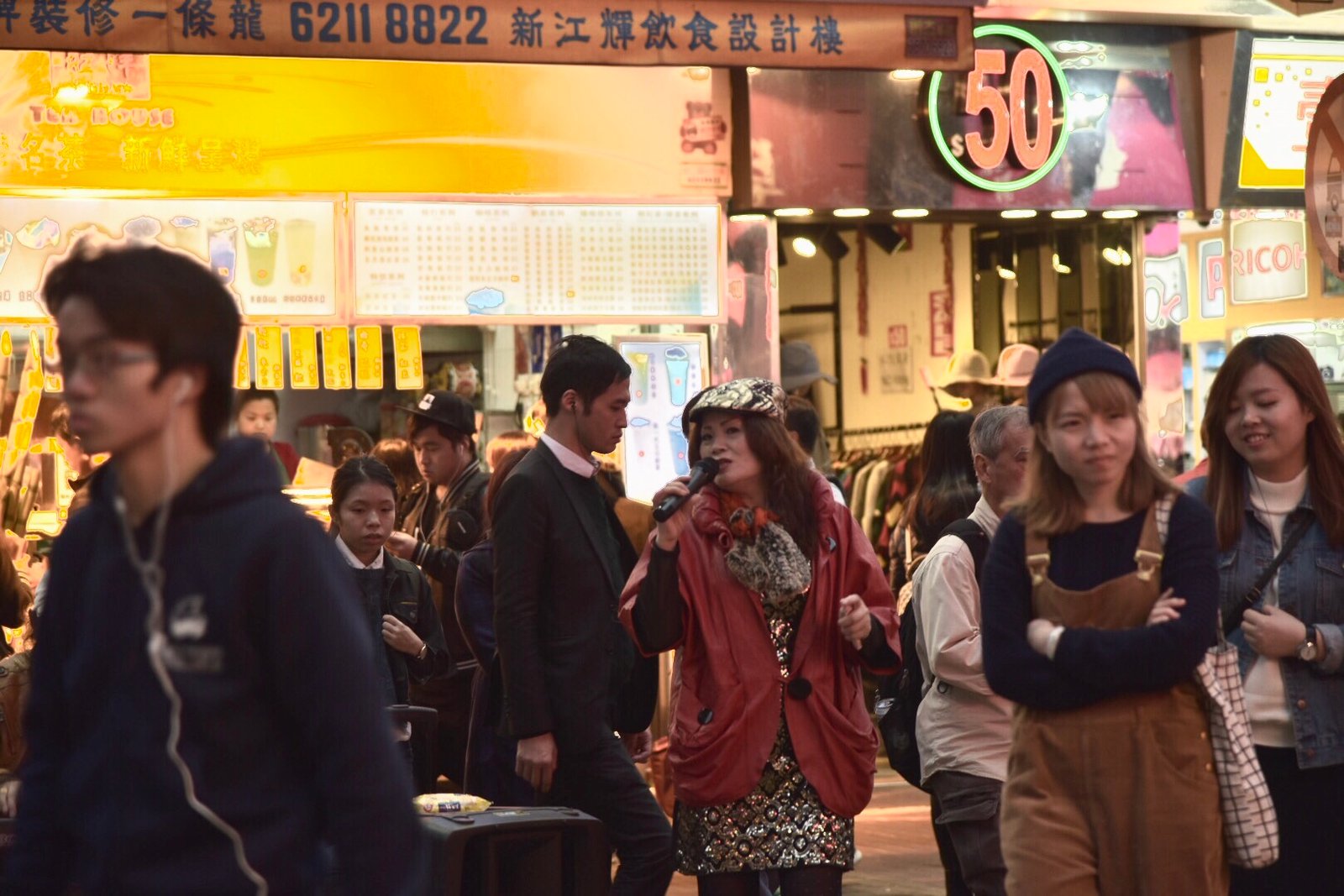 Karaoke street performer