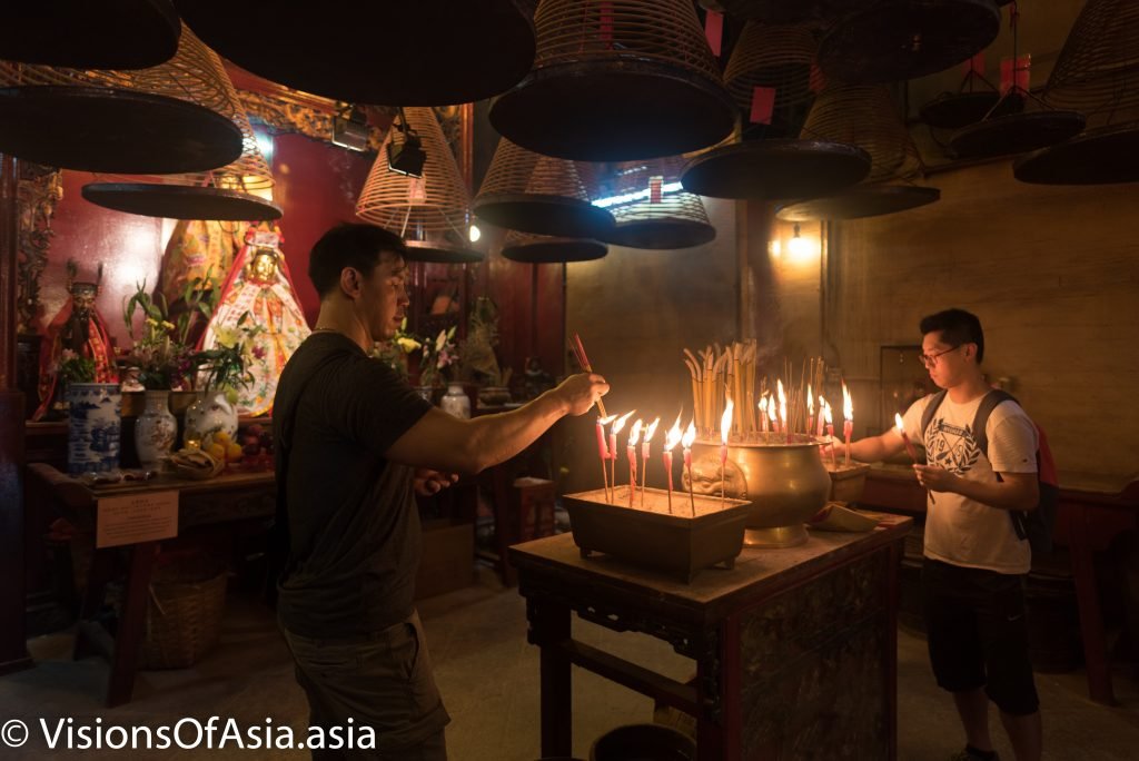 Inside Man Mo temple