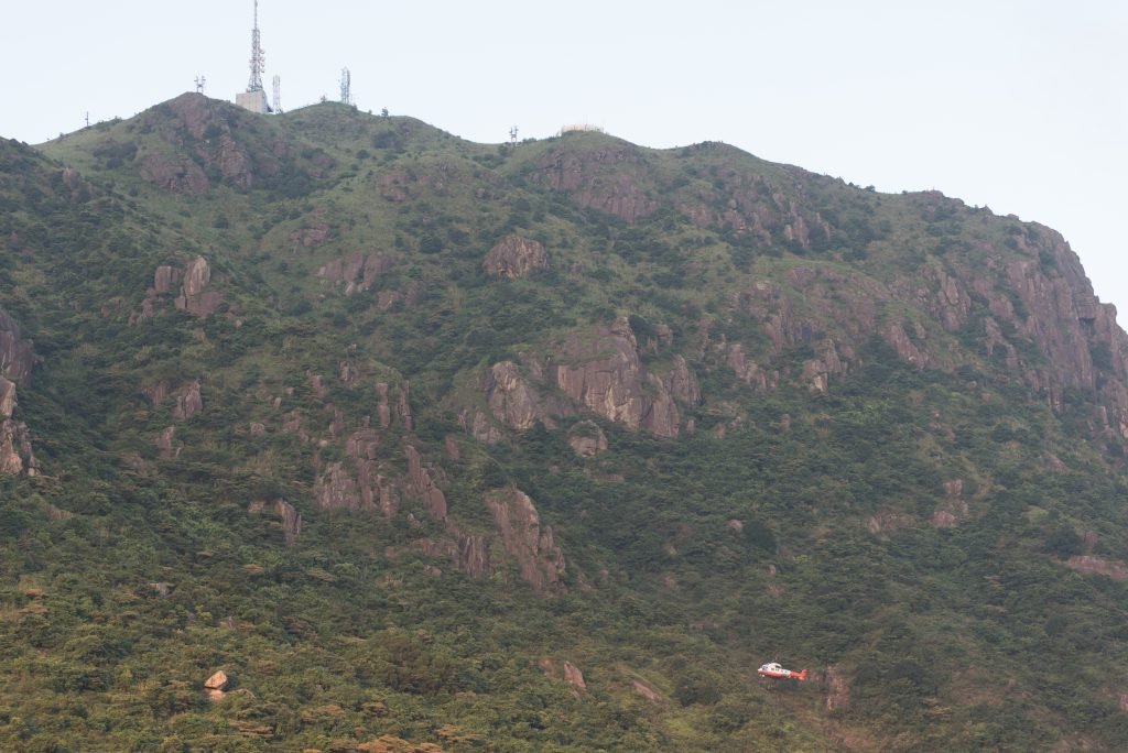 Helicopter rescueing hikers