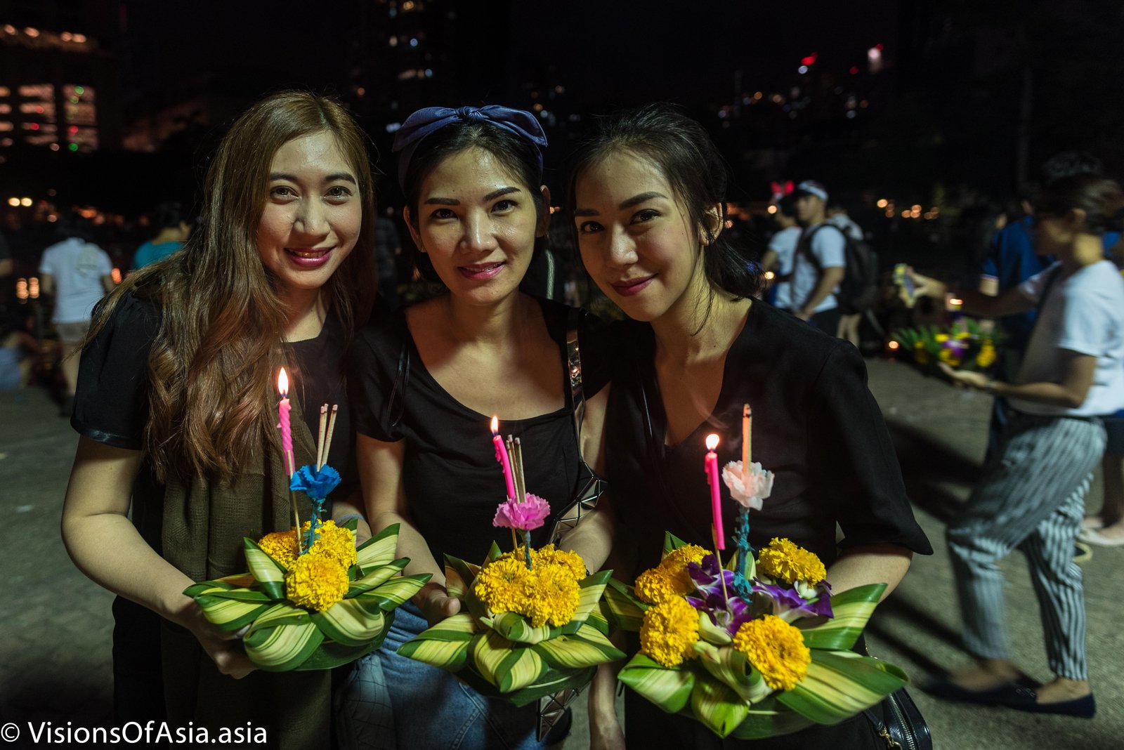 Girls with Krathong