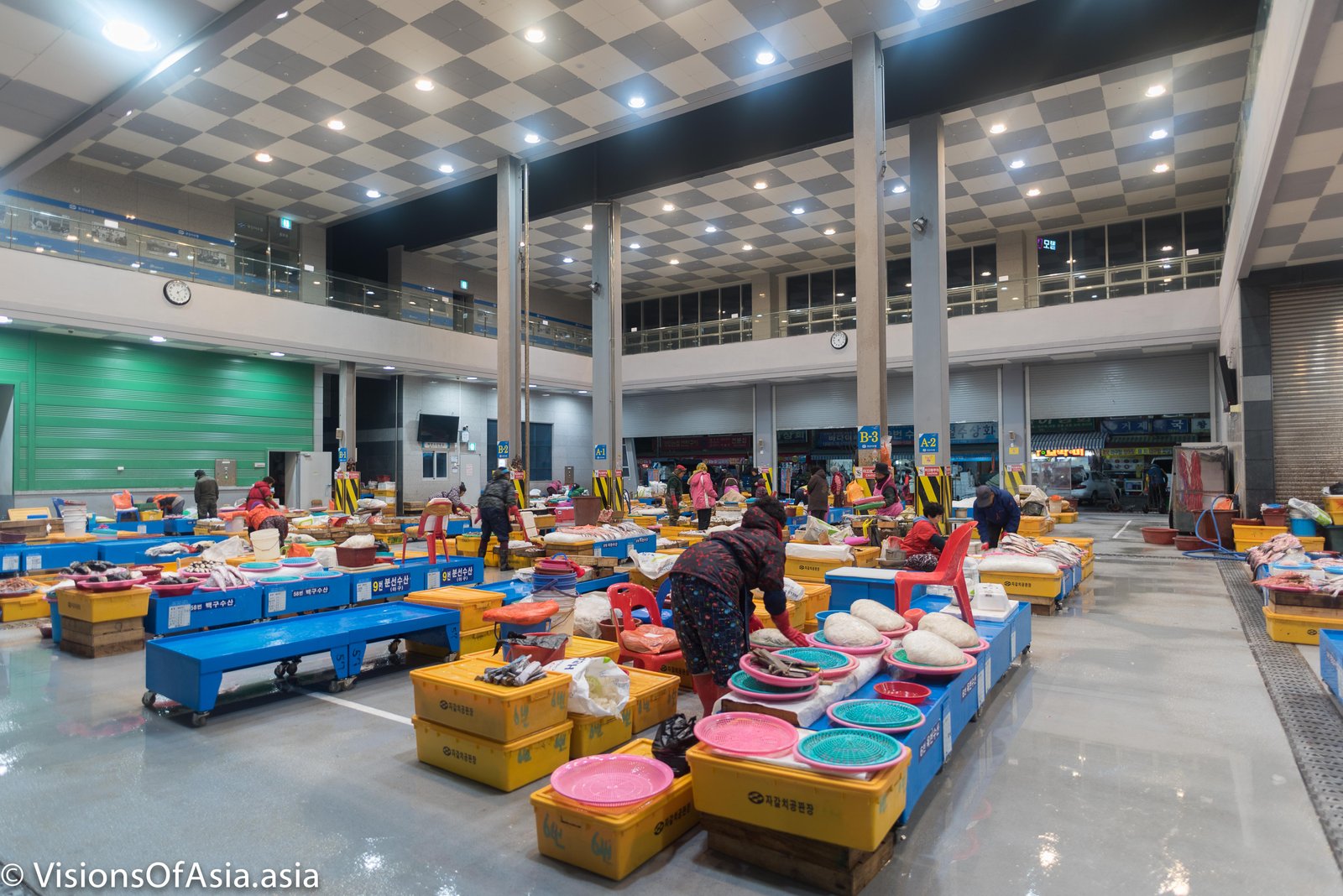 Jagalchi fish market hall