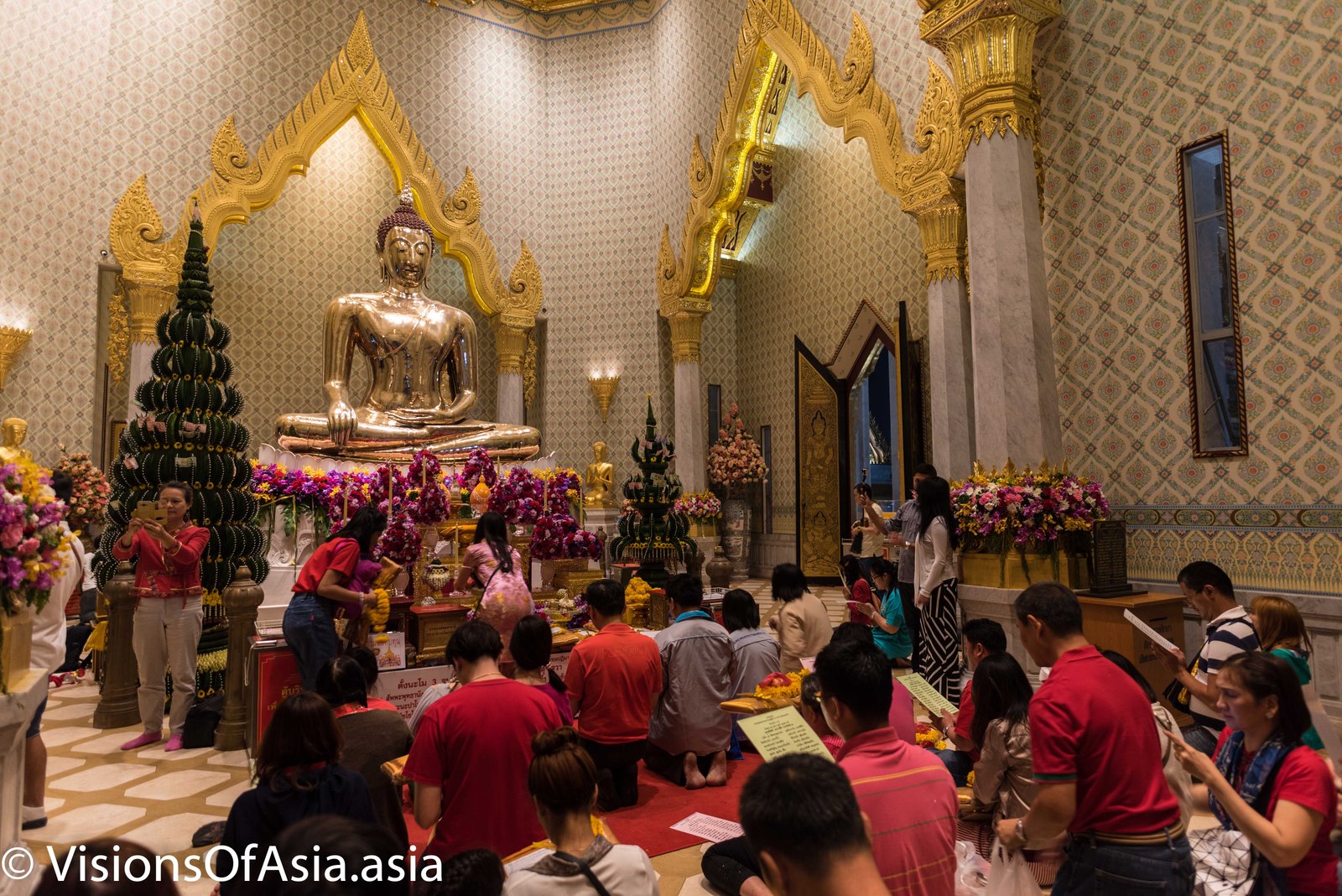 Buddha of Wat Traimit on CNY