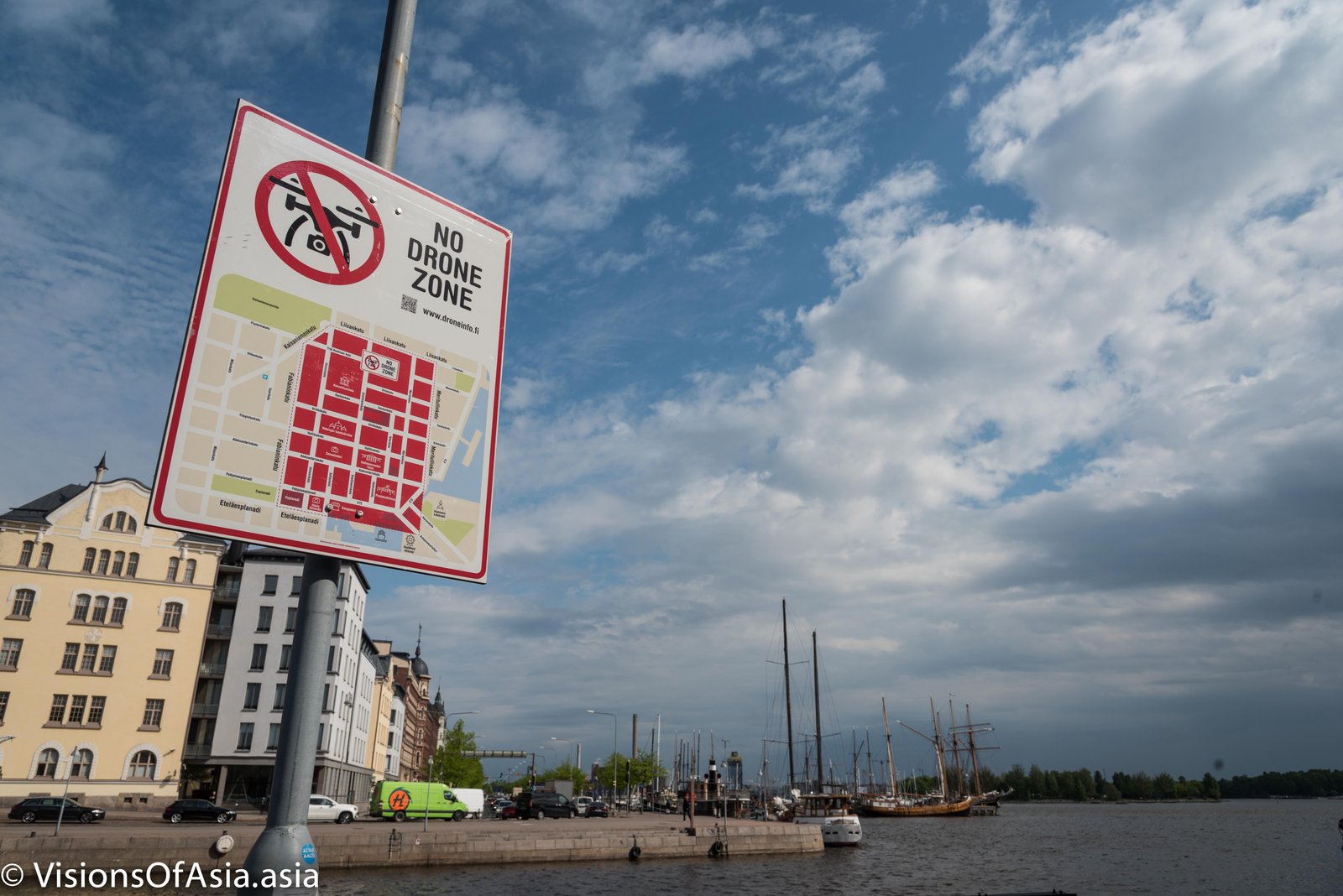 No drone sign in Helsinki