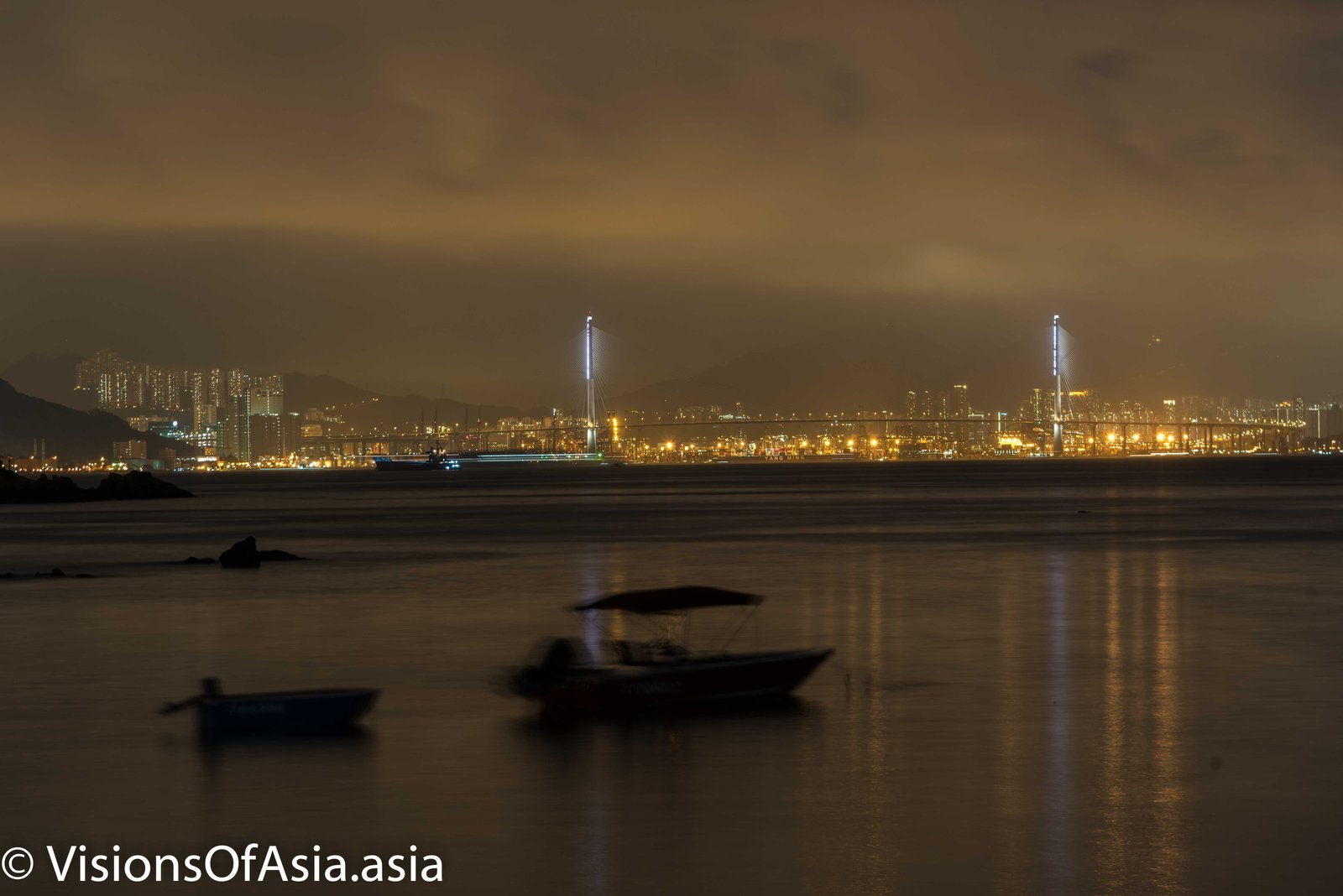 Tsing Ma bridge seen from the Peng Chau beach