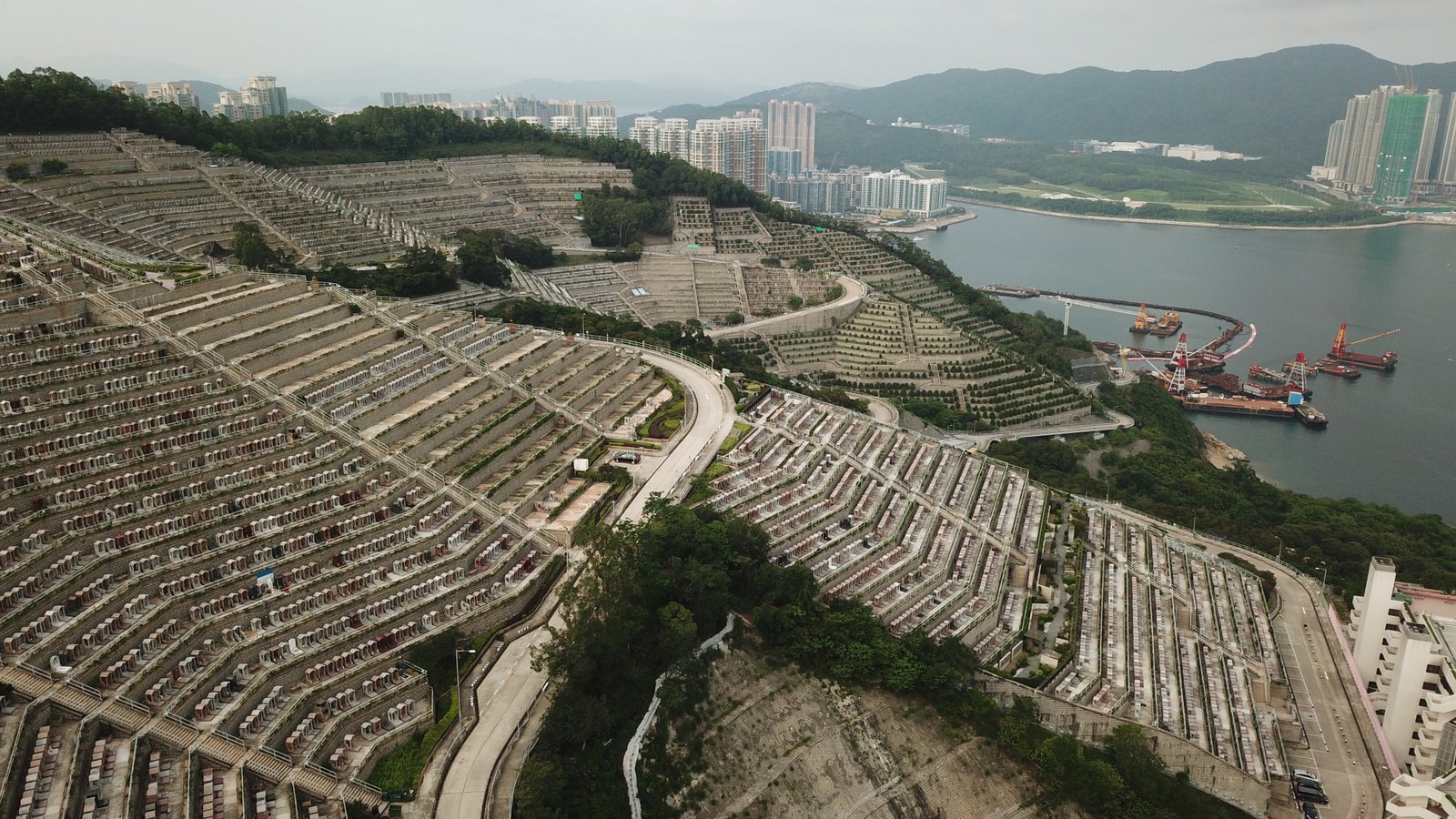 Permanent Chinese cemetery of Junk Bay