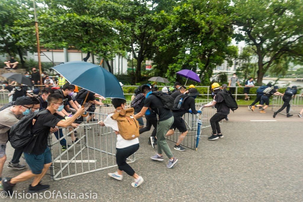 Protesters prepare barricades