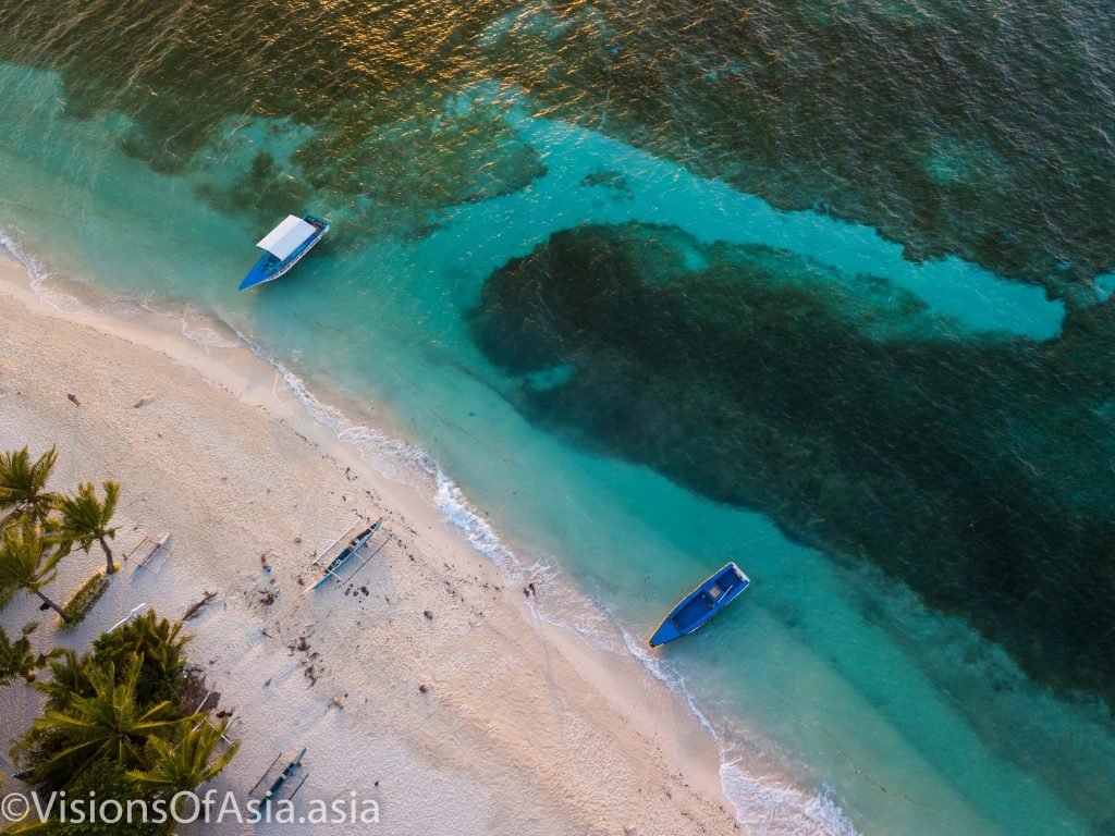 The marvelous blue waters of Malapascua