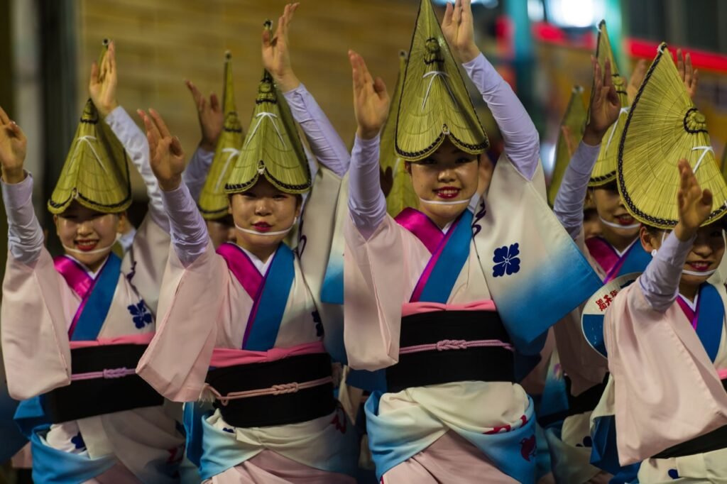 Awa Odori dancers